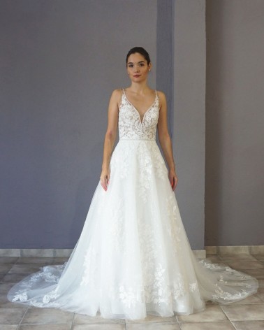 Vestido de Novia Corte A en Tul Bordado con Escote Profundo en V