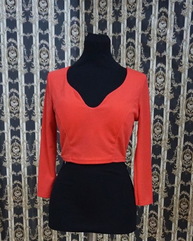 Top de Fiesta rojo con manga larga