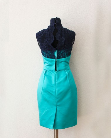 Vestido Aqua Con Bordado de Encaje