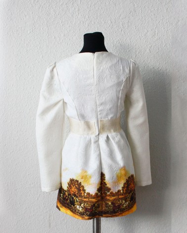 Vestido Blanco Manga Larga Diseño Vanguardista