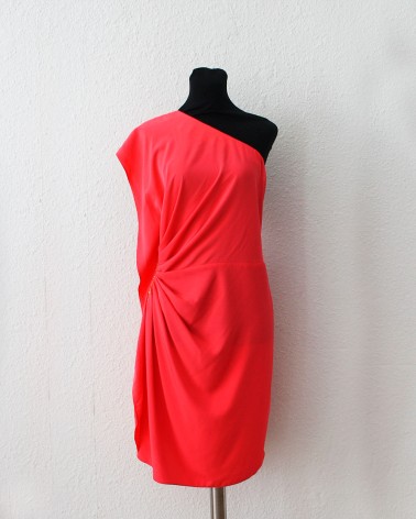 Vestido Coral Asimétrico Drapeado Cut Out