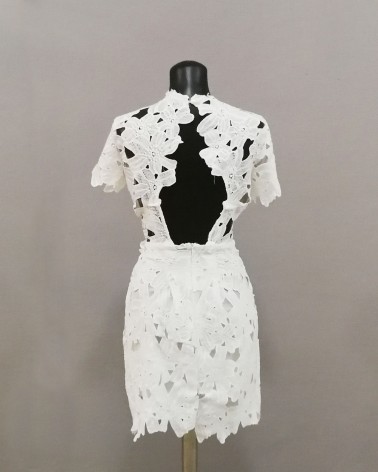 Vestido de novia Corto de Encaje Floral con Escote Joya y Espalda Abierta