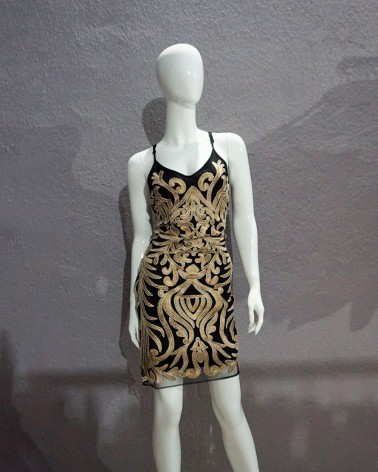 Vestido middi de fiesta negro con bordado de lentejuelas doradas