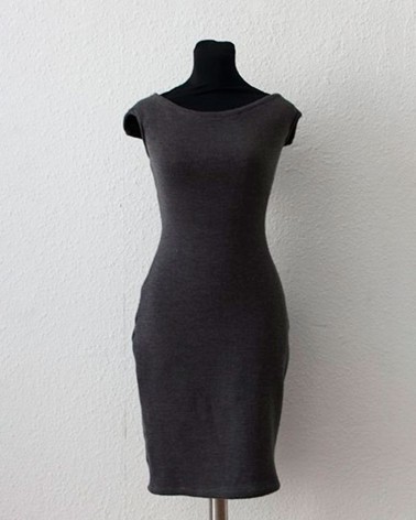 Vestido tubo de punto en gris oscuro