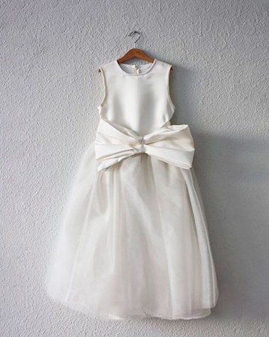 Vestido de Comunión Falda de Tul Lazo Elegante