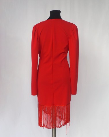 Vestido rojo corto de flecos y manga larga con escote en V