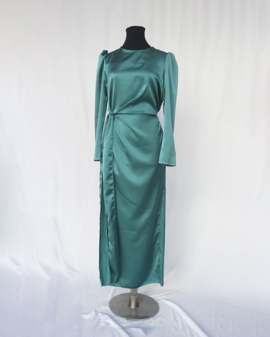 Vestido de manga larga de raso verde