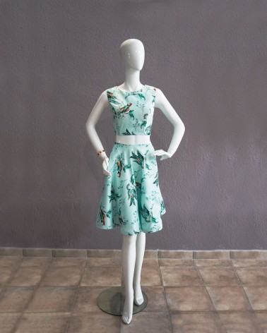 Conjunto dos piezas con estampado de aves