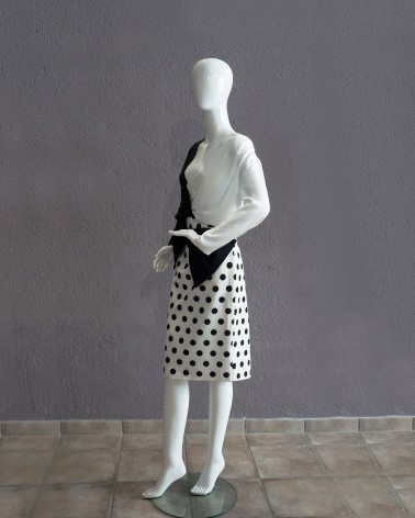 Top de fiesta bicolor blanco y negro