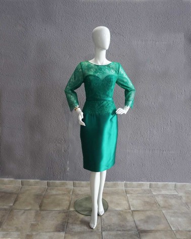 Vestido Midi Verde de encaje y falda de tubo