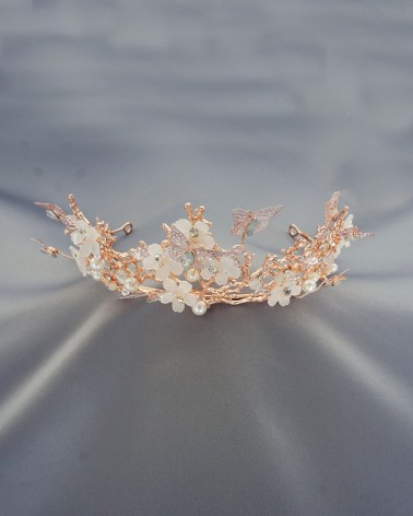 Corona Rosé para novia con Flores de Nácar y Mariposas