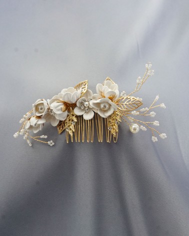 Peineta de novia Dorada con Flores Blancas y Ramas Perladas