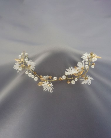 Tocado de novia Dorado con Margaritas Blancas