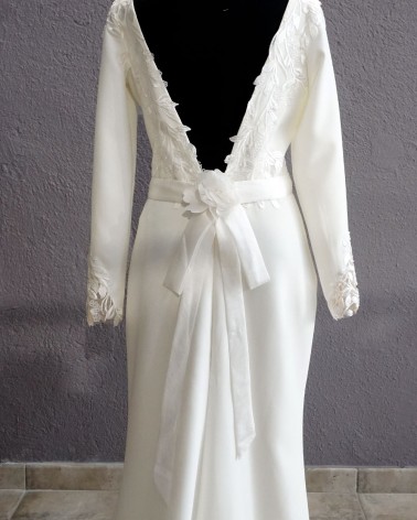 Cinturón de novia con flor central en organza