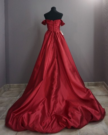 Vestido de cola burbuja abierto rojo rubí