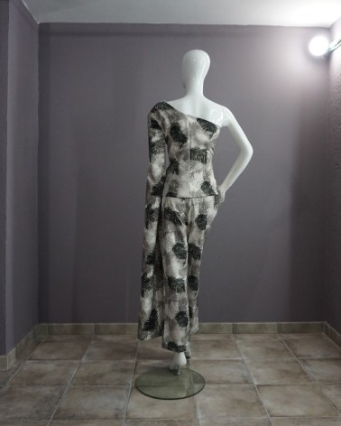 Top asimétrico en brocado estampado de hojas