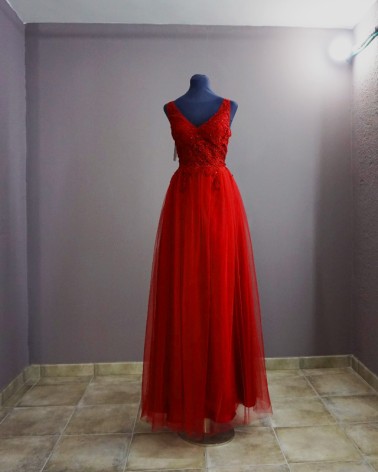 Vestido de Fiesta en Color Granate con Falda de Tul