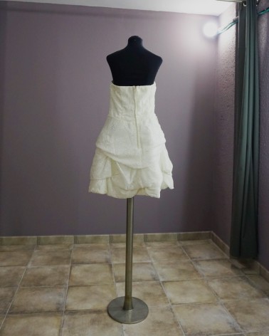 Vestido de Novia corto con falda estilo A brocado