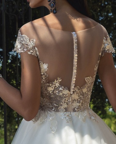 Vestido de Novia princesa dorado con espalda transparente tatoo