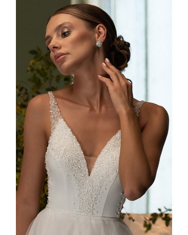 Vestido de Novia Princesa escote V profundo con Pedrería cristal