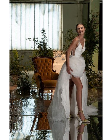 Vestido de Novia Princesa escote V profundo con Pedrería cristal