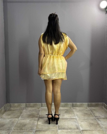 Vestido mini en organza amarilla con volumen