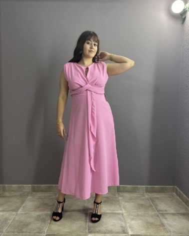Vestido midi largo rosa palo con vuelo