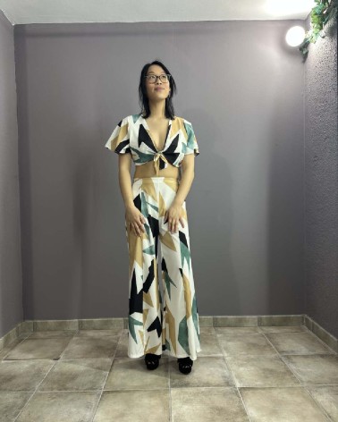 Conjunto dos piezas, top y pantalón diseño étnico amarillo y verde menta
