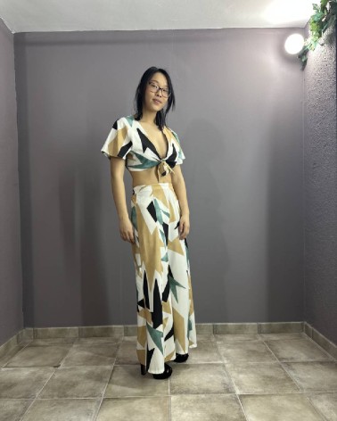 Conjunto dos piezas, top y pantalón diseño étnico amarillo y verde menta