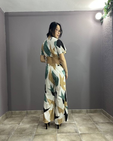 Conjunto dos piezas, top y pantalón diseño étnico amarillo y verde menta