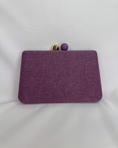 Clutch lila con textura cristal