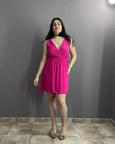 Vestido Corto Rosa de Tirantes