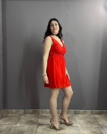 Vestido Corto Roja de Tirantes