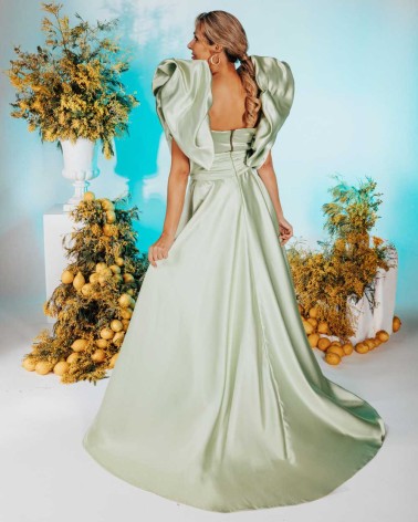 Top de fiesta verde pastel con volantes esculturales XL