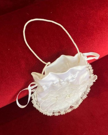 Bolso de comunión tipo limosnera con encaje floral