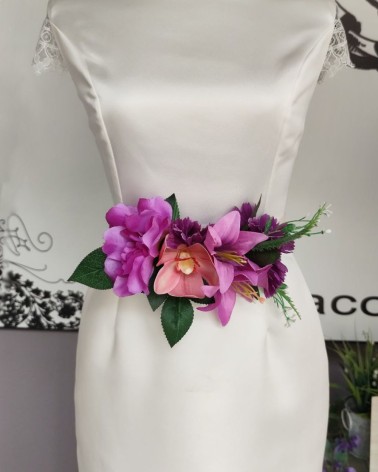 Fajín floral en tonos bugambilia y rosa empolvado