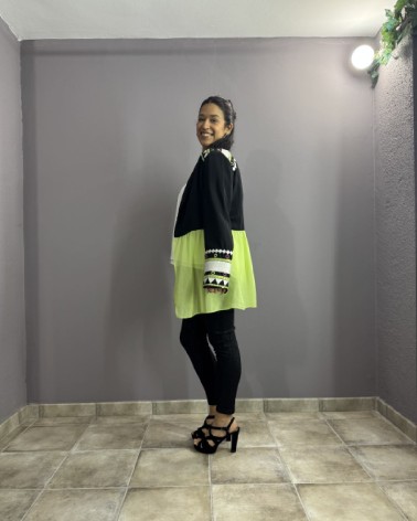 Chaqueta Kimono con Mangas Bordadas y Gasa Neón