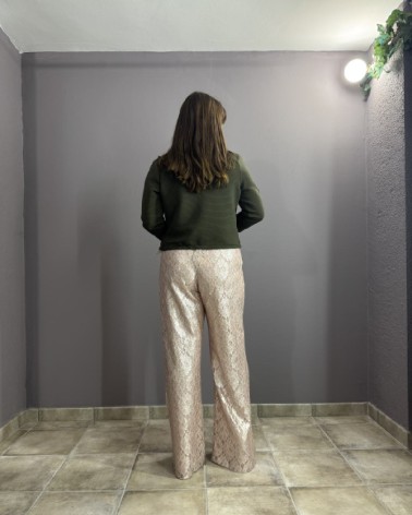 Chaqueta corta verde con manga larga
