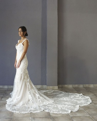 Vestido de Novia Corte Sirena de Encaje y Escote Corazón