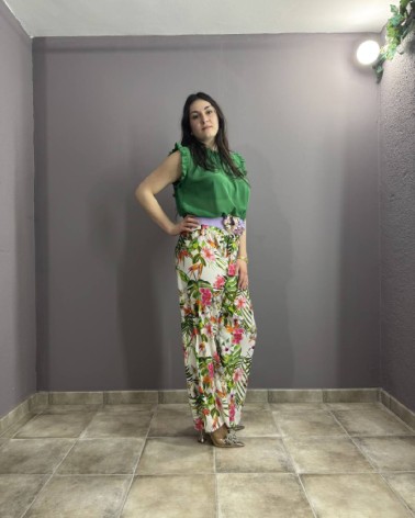 Top verde con volantes