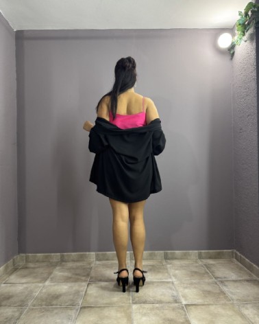 Chaqueta negra tipo kimono