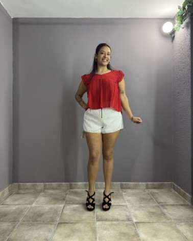 Pantalón corto blanco rombos con textura acolchada
