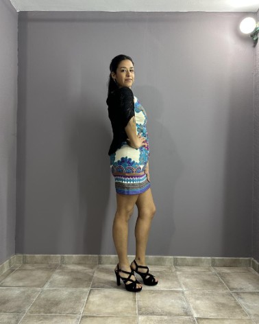 Chaqueta bolero corta negra calada