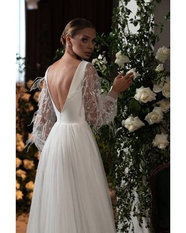 Vestido de Novia manga larga de tul con plumas