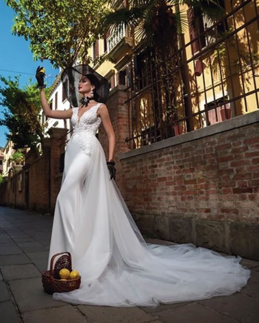 Vestido de Novia sirena con sobre falda de tul