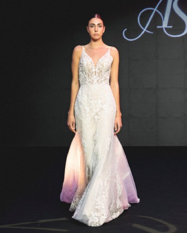 Vestido de novia sirena en encaje bordado con tirantes finos