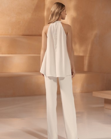 Top de novia halter fluido en crepé ligero con espalda abotonada