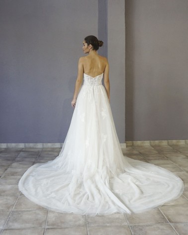 Vestido de Novia Corte A en Tul con Escote Corazón y Bordados Florales