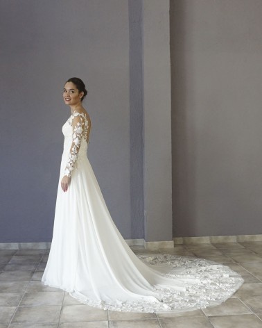 Vestido de Novia Línea A con Encaje en el Escote y Falda