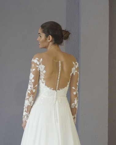 Vestido de Novia Línea A con Encaje en el Escote y Falda